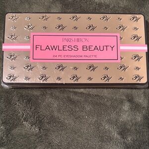 Paris Hilton Flawless Beauty Eyeshadow Palette - Gold and Pink
